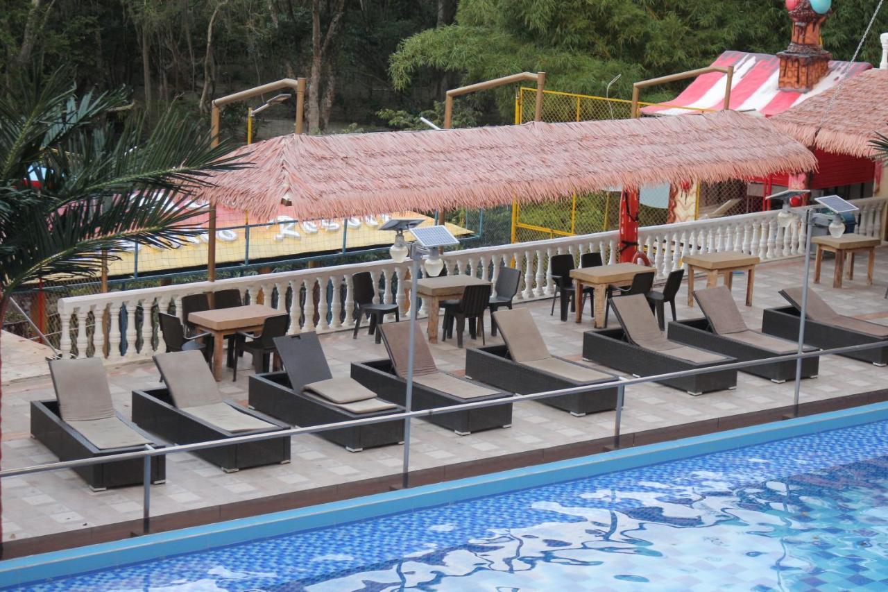 Hotel Castillo Resort Сан Хил Екстериор снимка